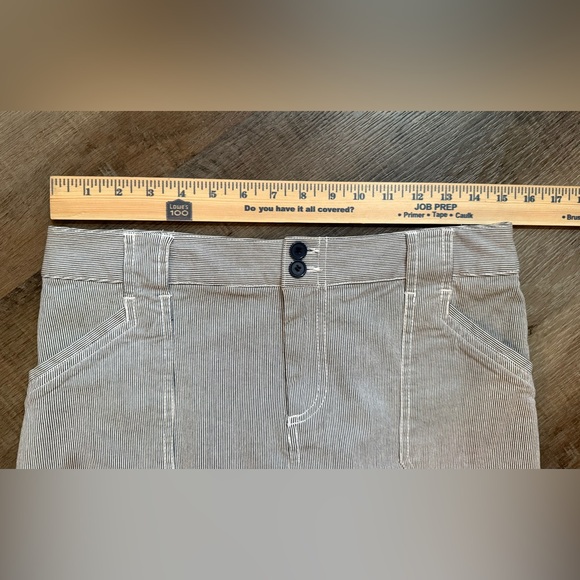 Christopher & Banks Pinstriped Skort  Size 4 - Picture 9 of 14